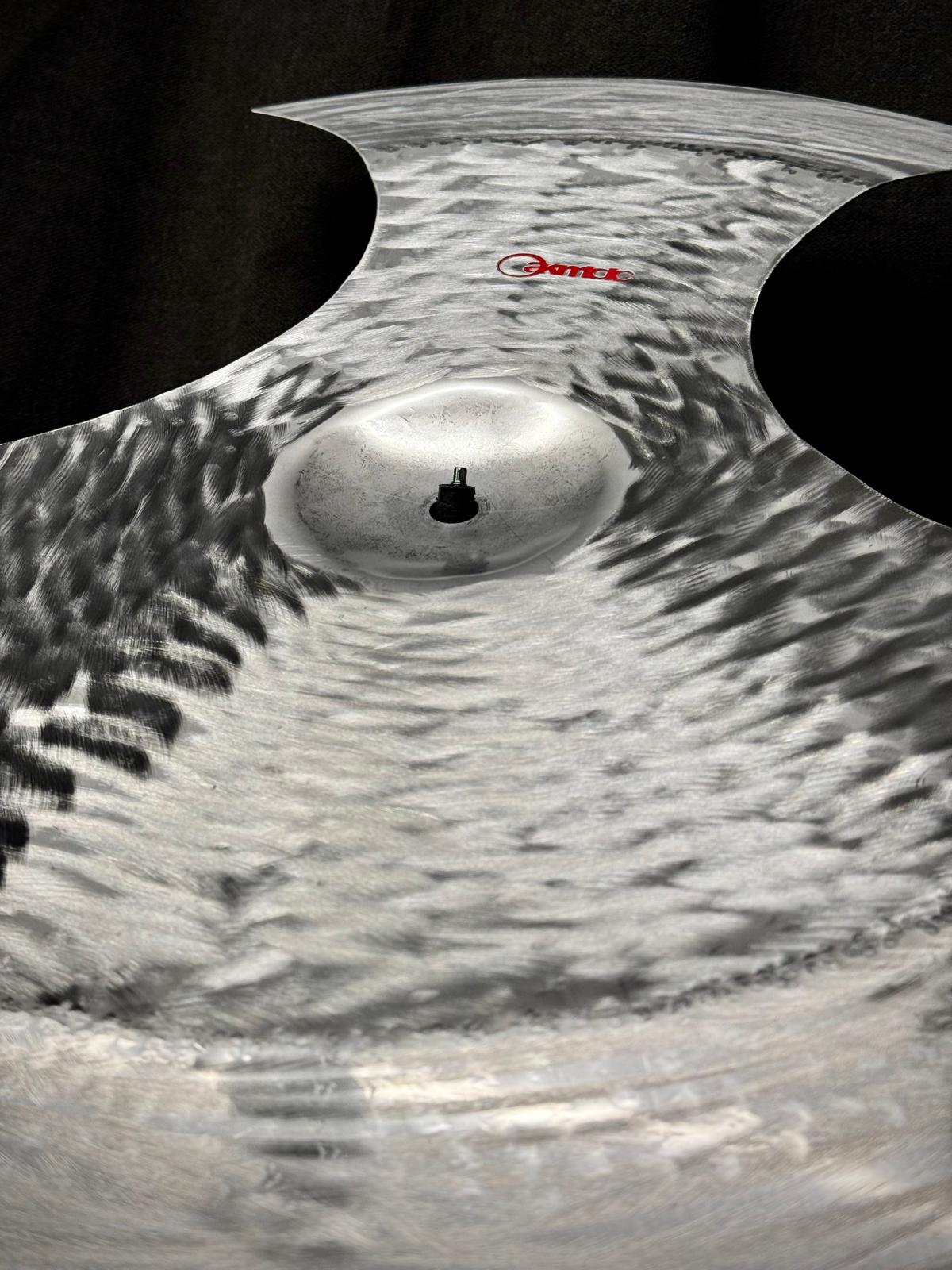 Kmicic Halabardnik 24 inch handmade titanium China cymbal halberd shape dark sandy short trashy sound