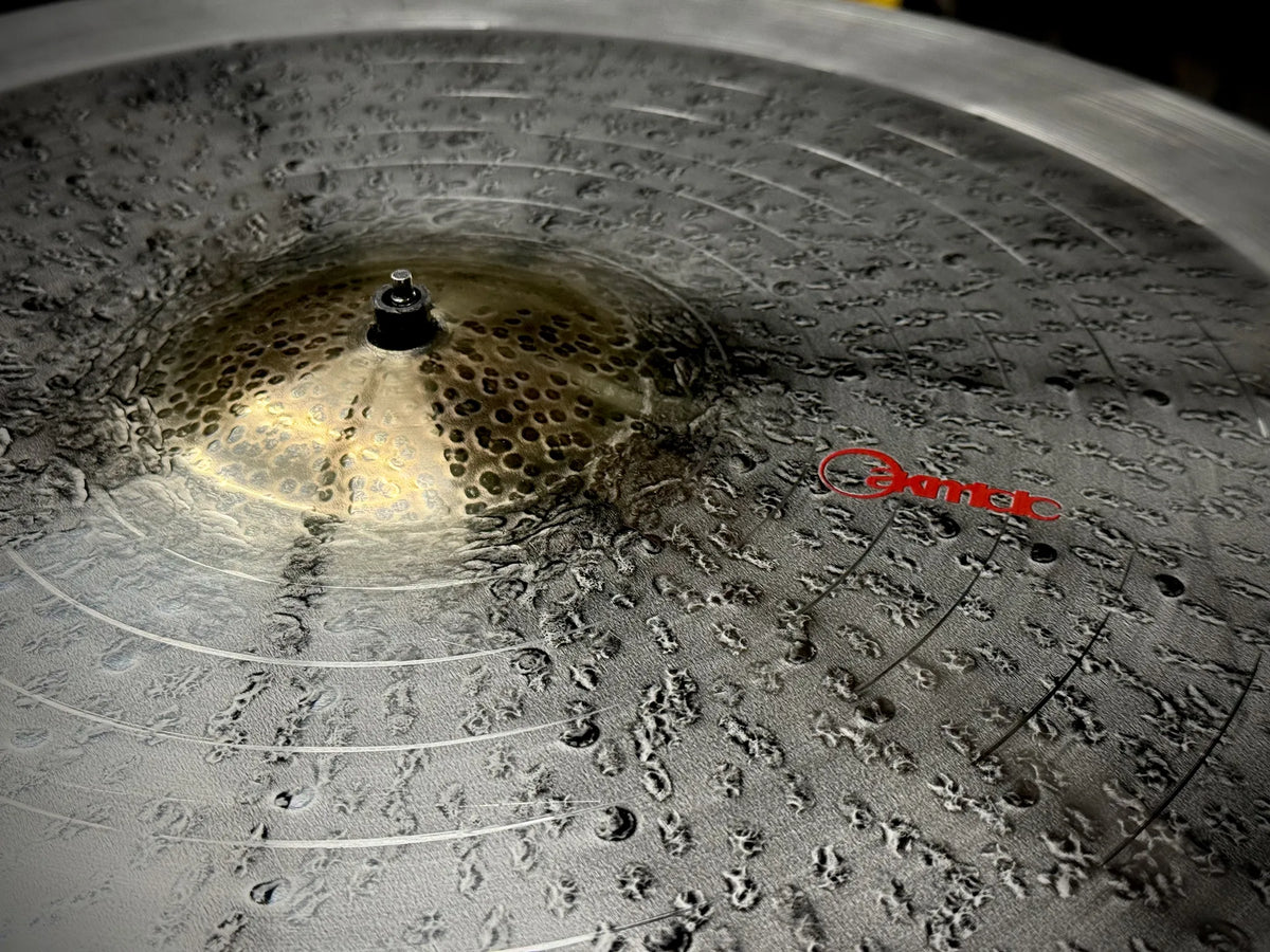 22 inch crash ride cymbal titanium handmade Kmicic Golden Eye dark short sustain