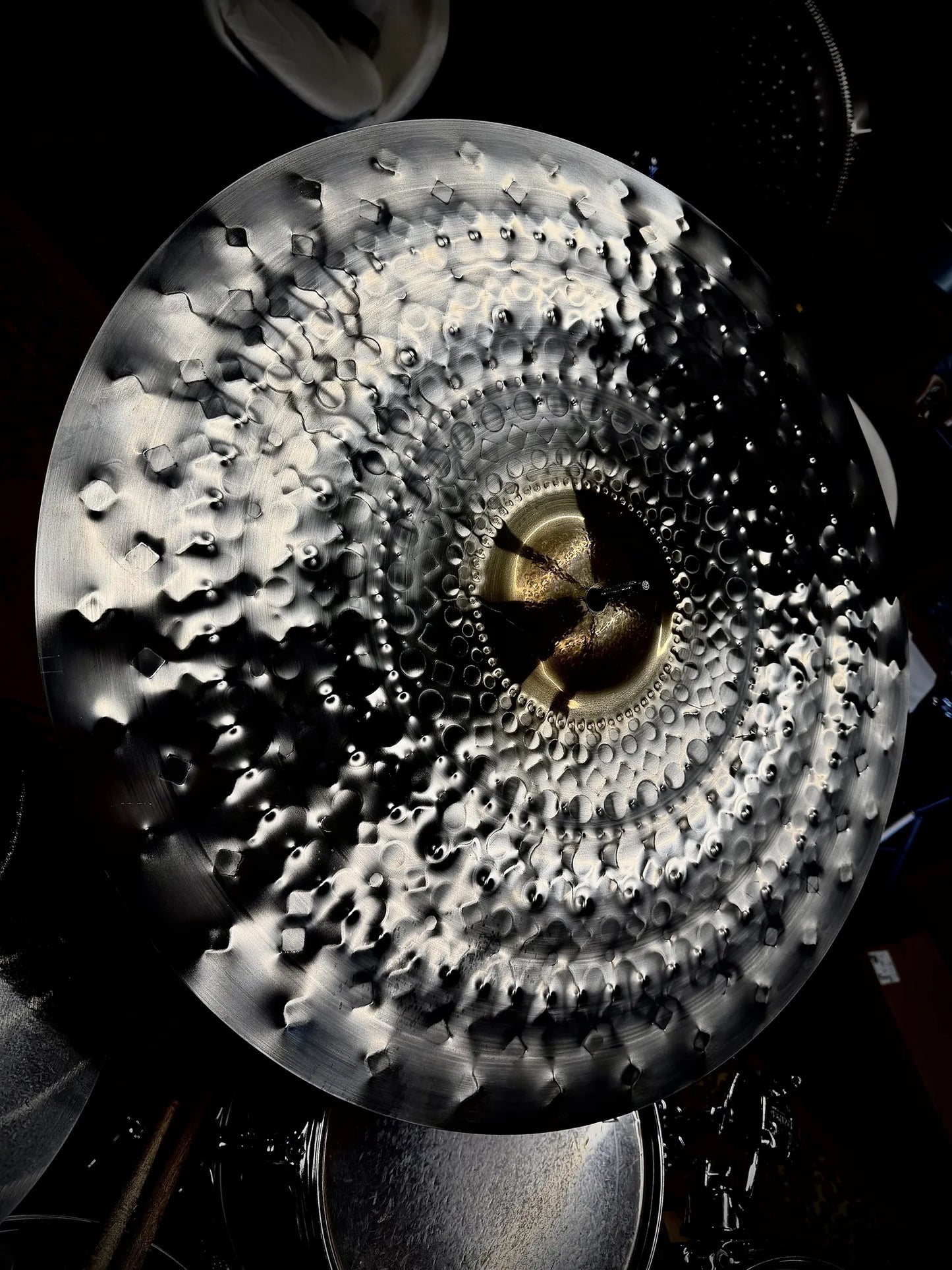24 inch Kmicic Masterpiece Dry Dry Trash Ride heavy handmade titanium cymbal extremely dry hand hammered