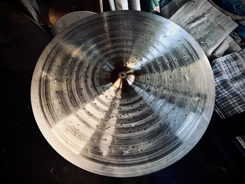Kmicic Damast gold bell 30” titanium ride cymbal!